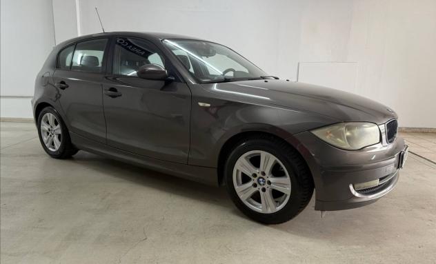BMW Serie 1 (E87) 118d cat 5 porte Futura DPF - Foto 3