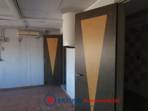 Immobile di 300 m² con 3 locali in affitto a Torino - Foto 6