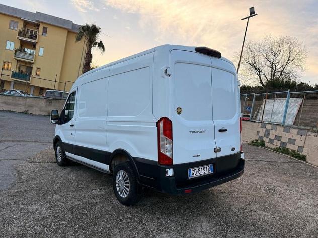 Ford Transit 350 2.0TDCi EcoBlue 130CV Trend L2 H2 - Foto 9