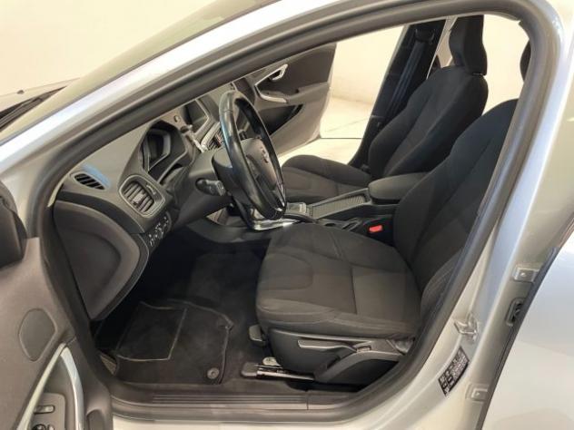 VOLVO V40 D2 2.0D Geartronic Aut. Business rif. 23922643 - Foto 6