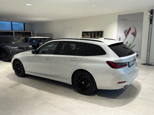 BMW Serie 3 316d 48V Tour. auto Cruise Navi FariLED Widescreen - Foto 6