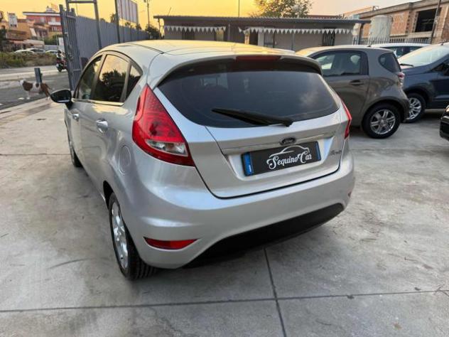 FORD Fiesta 1.4 TDCi 68CV 5 porte Titanium rif. 24016215 - Foto 4