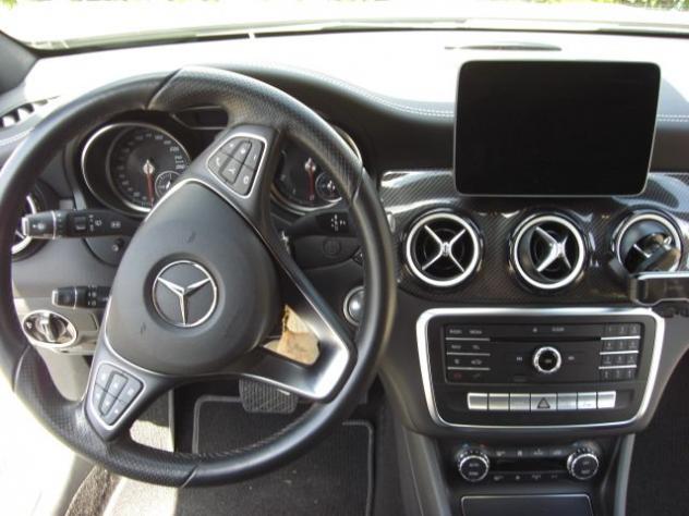 MERCEDES-BENZ GLA 200 Premium - Night Edition - rif. 22740512 - Foto 8