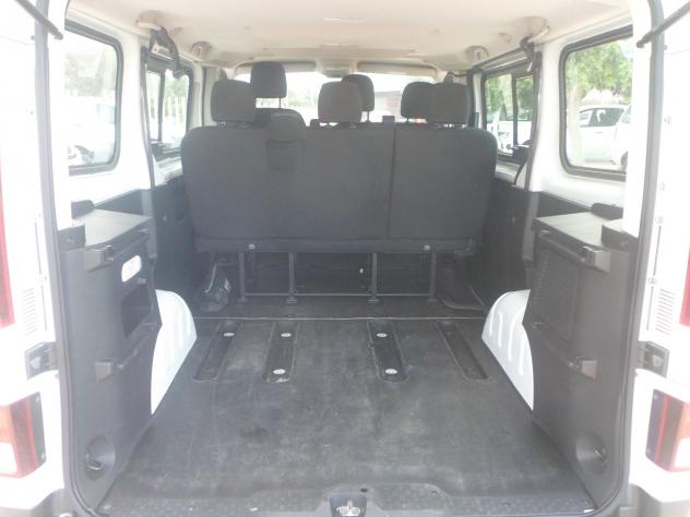 Renault Trafic 6 posti autocarro - Foto 8