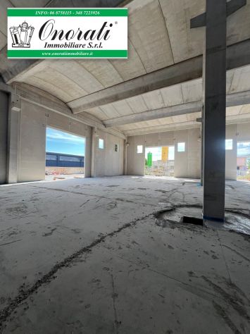 A-1042 CAPANNONE MQ. 2.000 MONTEROTONDO (RM) - Foto 9