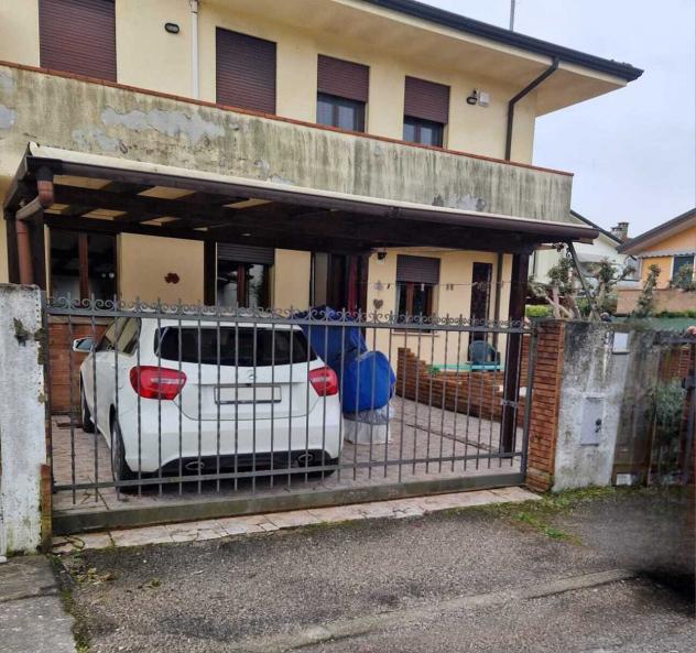 Trilocale in vendita a Rovigo