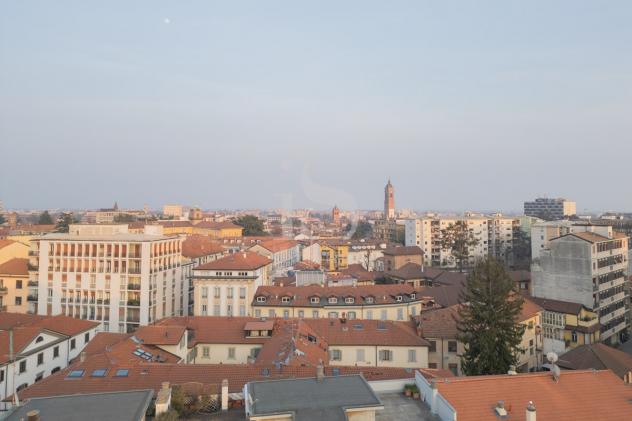 NEGOZIO di 3 vani e di 61 mq (MONZA) rif. HOME 3699