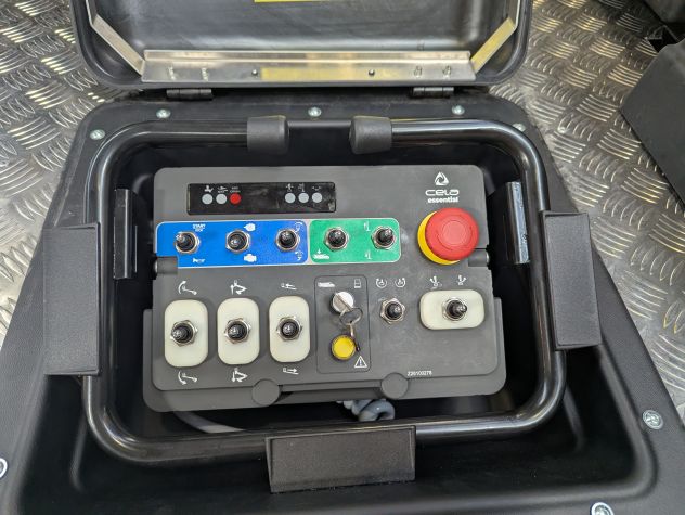 CELA 20T Essential– Piattaforma Aerea Autocarrata Telescopica 20 Metri Patente B - Foto 8