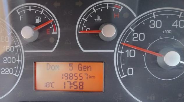 Fiat Grande Punto 1.4 Starjet 16V 5 Porte GPL - Foto 9