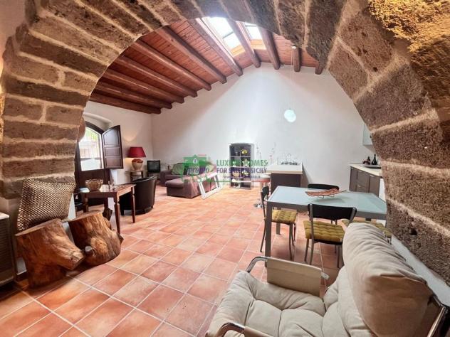 Rif: 2732 - Villa ristrutturata immersa nella natura con ampi spazi esterni – Chiaramonte Gulfi - Foto 5