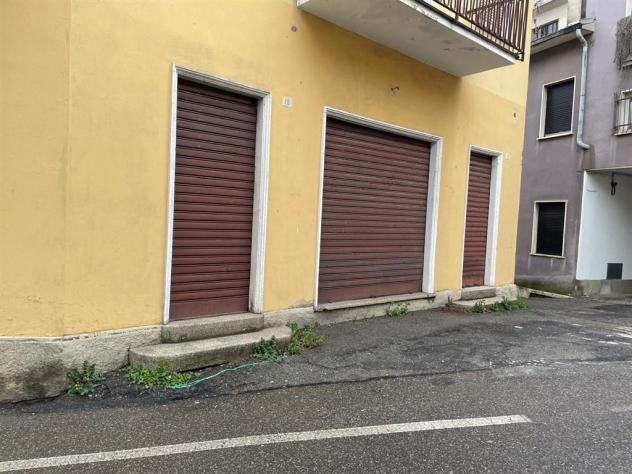 negozio con vetrina di 2 locali + antibagno e bagno.. libero subito - Foto 8