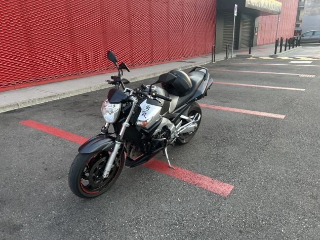 Suzuki GSR 600 - Foto 3
