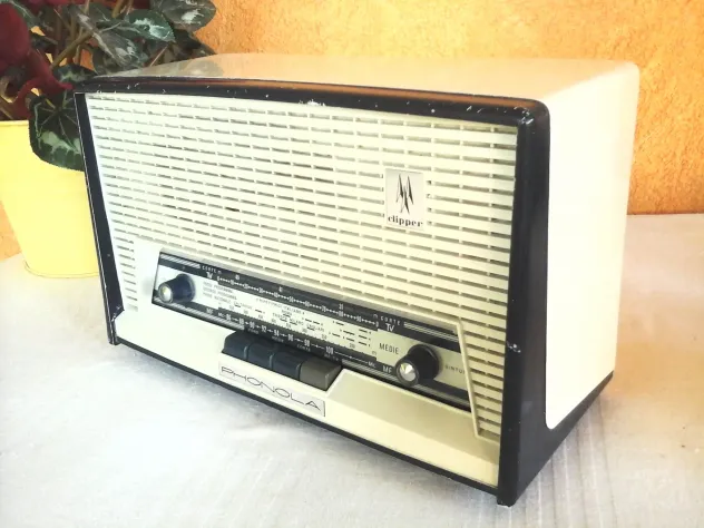Phonola Clipper radio vintage