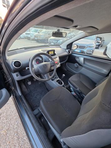 Toyota Aygo 1.0 12V VVT-i 3 porte Sol Connect - Foto 9