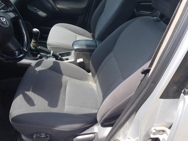 Toyota RAV 4 RAV4 2.0 Tdi D-4D cat 5 porte GANCIO TRAINO - Foto 7