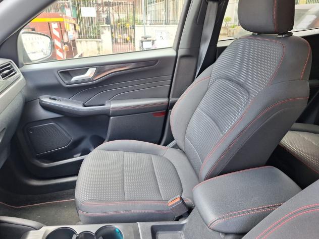 Ford Kuga 1.5 EcoBlue 120 CV aut. 2WD ST-Line - Foto 6
