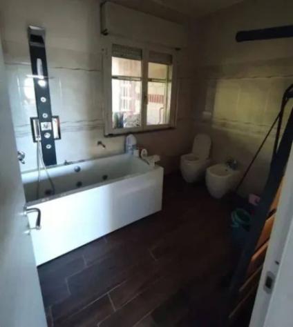 Immobile in asta di 121 m² con più di 5 locali in vendita a Manziana - Foto 3