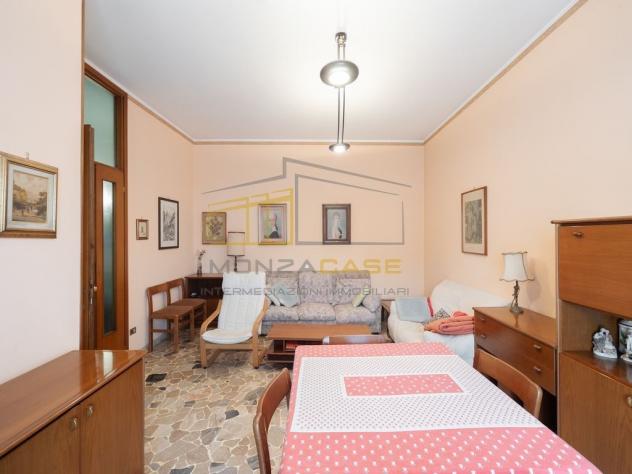 Ampio tre locali di 100 mq in elegante contesto con giardino condominiale - Foto 10