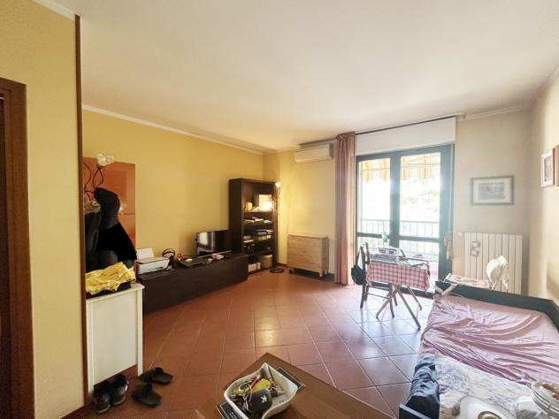 APPARTAMENTO di 4 vani e di 85 mq (POGGIO A CAIANO) rif. L1374 - Foto 2