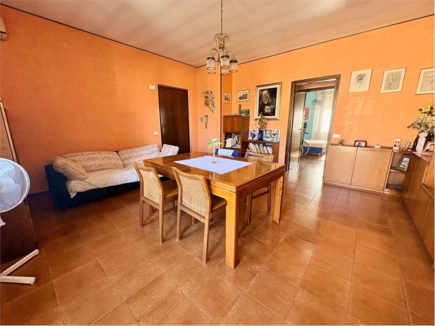 V005550 - APPARTAMENTO TRILOCALE CON DUE BAGNI E GARAGE IN ZONA MADONNA DEL POPOLO A VILLAFRANCA - Foto 19