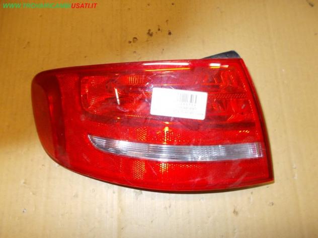 FANALE POST.S. AUDI A3 (8P) 3 porte  Parti elettriche  Fanaleria  Fanali  Fanale post. sx. AUDI - A3 3 porte - 01-07-2008 - 01-08-2012, AUDI - S3 - 01