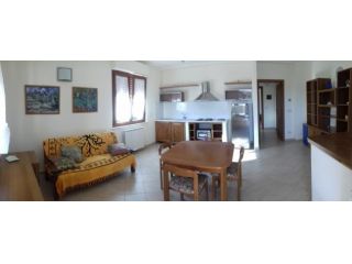 Appartamento in affitto a Sarzana