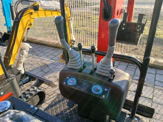 BOBCAT Miniescavatore JPC HT12 12 quintali Nuovo rif. 23265872 - Foto 6