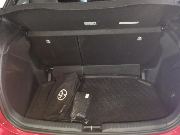 Toyota Yaris Hybrid Lounge - Foto 10
