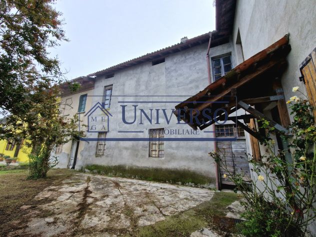 PORZIONE DI CASCINA CON AMPIO GIARDINO PRIVATO - Foto 3