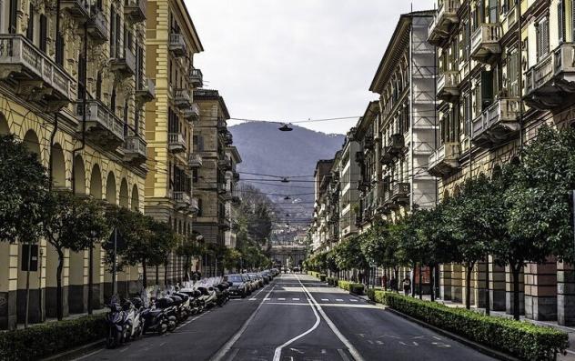 3 Vetrine in affitto a La Spezia