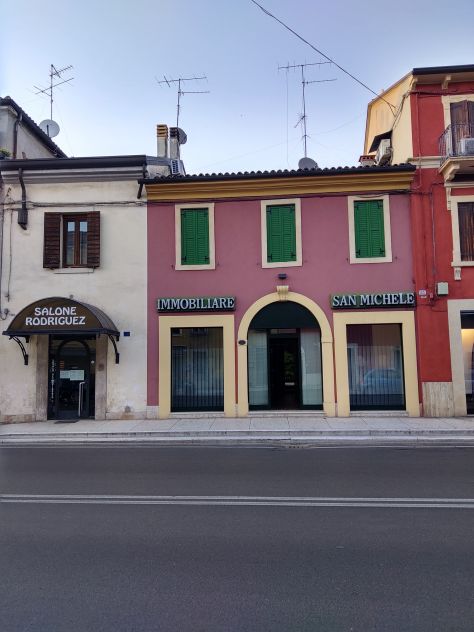 NEGOZIO/UFFICIO AD ALTA VISIBILITÀ – SAN MICHELE, VERONA