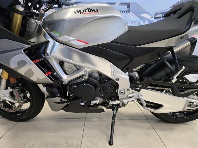 Aprilia Tuono V4 1100 "Tarmac Grey" - Foto 8