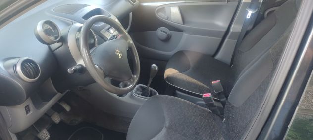 Auto Peugeot 107 - Foto 9