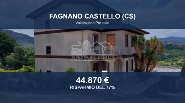 Immobile in asta di 285 m² con più di 5 locali e box auto in vendita a Fagnano Castello