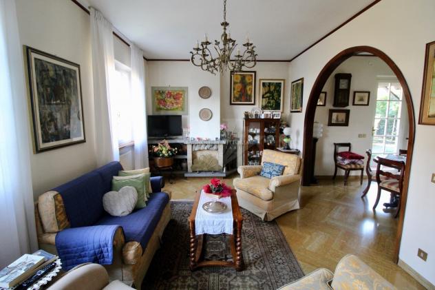 VILLA di 13 vani e di 260 mq (PIETRASANTA) rif. 447/VE - Foto 20