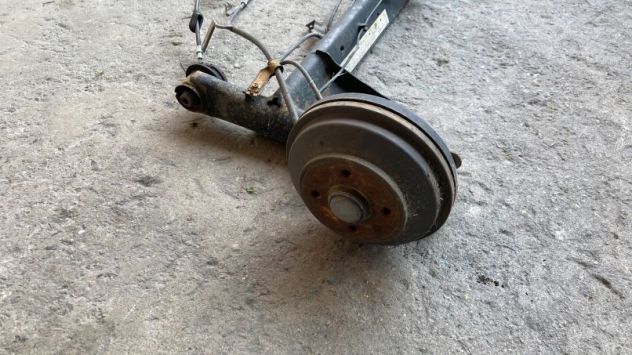 Ponte posteriore Opel Agila B 1.0 benzina del 2010 - Foto 4