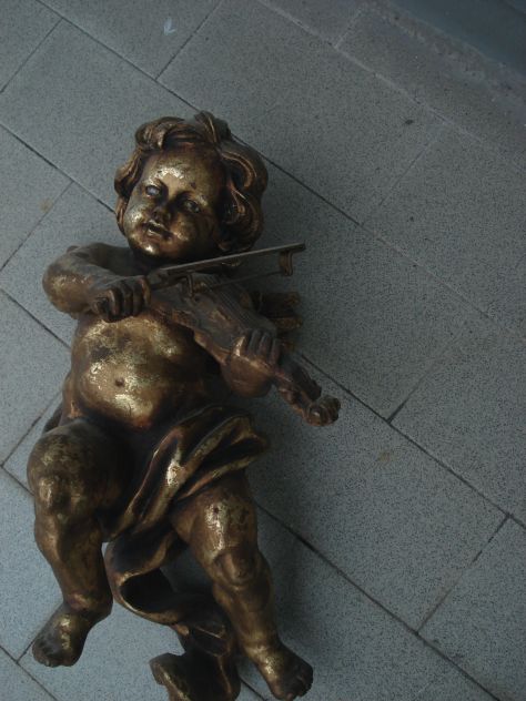 2 PUTTI ANTICHI DI LEGNO  BEN CONSERVATI. - Foto 6
