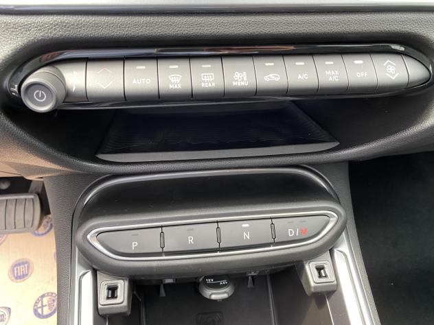 FIAT 600 600 Hybrid 110 CV DCT MHEV Icon - Foto 10