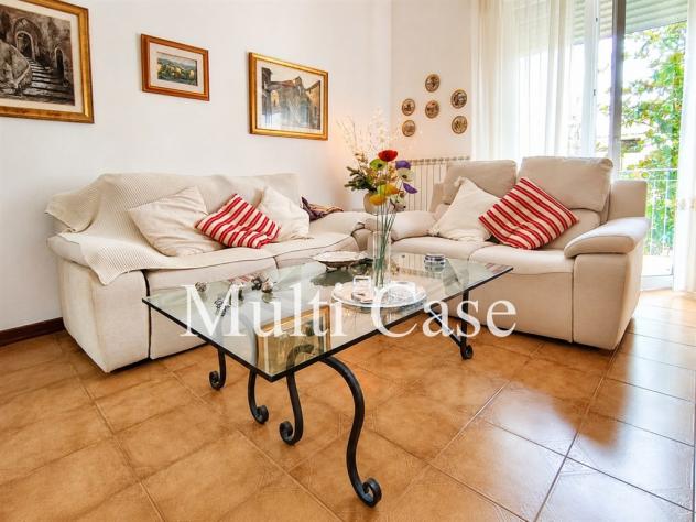 VILLA BIFAMILIARE A POCHI METRI DAL MARE - LIDO DI CAMAIORE (LU) - Foto 9