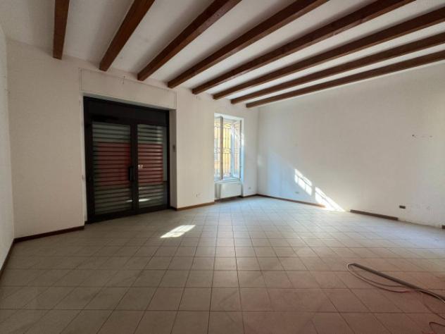 Immobile di 85 m² con 2 locali in affitto a Seregno - Foto 4