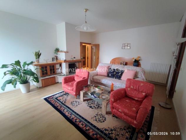 Casa singola con due appartamenti, mansarda taverna garage e giardino. - Foto 5
