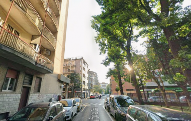 Monolocale con balcone, cantina e posto auto