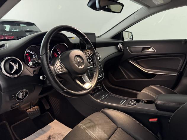 Mercedes-Benz GLA 200 d Automatic Sport - Foto 7