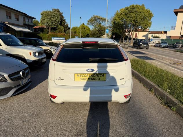 Ford Focus 1.6 tdci Ikon 3p dpf - Foto 5
