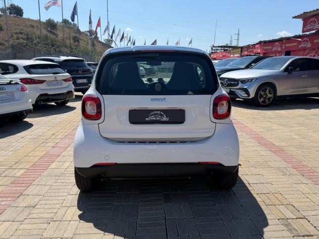 Smart ForTwo 70 1.0 auto PELLE/TETTO/SCHERMO/LED - Foto 4