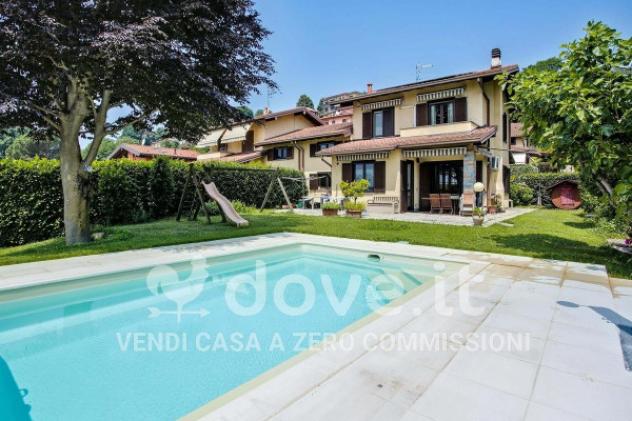 Villa di 150 m² con 4 locali e box auto in vendita a Besozzo - Foto 2