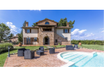 Castiglione del Lago vendesi villa 15 vani 750 Mq