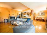 Villa di 285 m² con 5 locali e posto auto in vendita a Vallebona