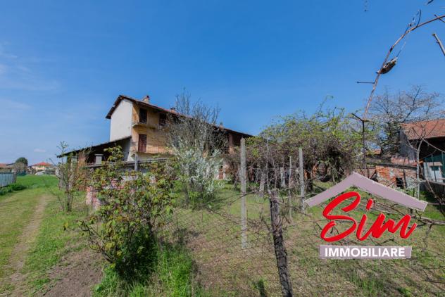 Rustico in vendita a Fara Novarese