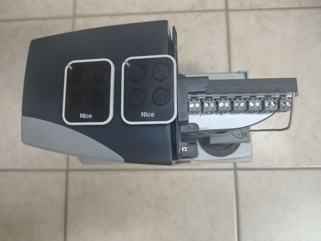 Motore per cancello scorrevole RB400 Nice completo - Foto 7